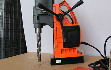 磁力鉆導(dǎo)軌的嚴密性直接影響鉆孔的精密程度 磁力鉆導(dǎo)軌的嚴密性直接影響鉆孔的精密程度